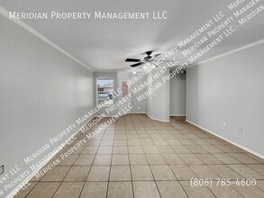 533 N Clinton Ave in Lubbock, TX - Building Photo - Building Photo