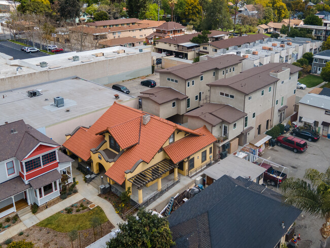 840 N Fair Oaks Ave in Pasadena, CA - Building Photo - Other