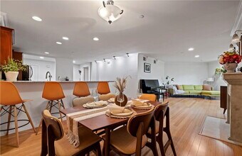 6221 Monterey Rd-Unit -Apt 205 in Los Angeles, CA - Building Photo - Building Photo