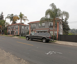 1622 Talmadge St in Los Angeles, CA - Building Photo - Building Photo