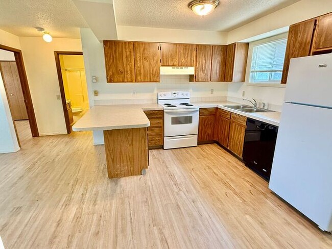 property at 4956 Basswood Dr