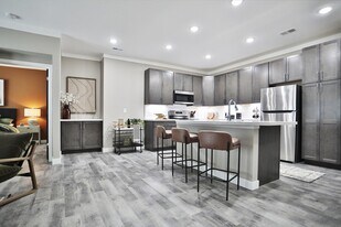 Altair Luxury Apartments in Florence, KY - Building Photo