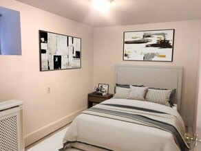 30 Rowanwood Av in Toronto, ON - Building Photo - Building Photo