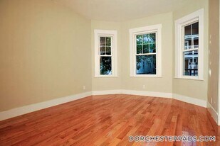 29 Ridgewood St in Boston, MA - Building Photo