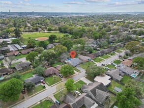 5001 Nina Lee Ln in Houston, TX - Building Photo - Building Photo