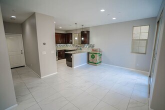 10964 Kittridge St in Los Angeles, CA - Building Photo - Building Photo