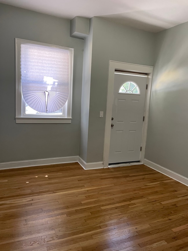 516 Monastery Pl, Unit 1st Floor in Union City, NJ - Building Photo - Building Photo