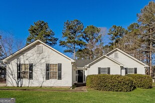 12 Collins Ln in Douglasville, GA - Building Photo