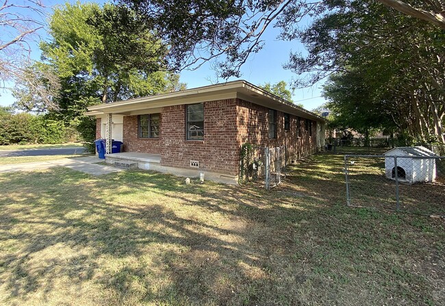 901 E Robertson Ave in Copperas Cove, TX - Building Photo - Building Photo