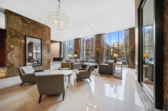 655 W Irving Park Rd, Unit 3512 in Chicago, IL - Building Photo - Building Photo