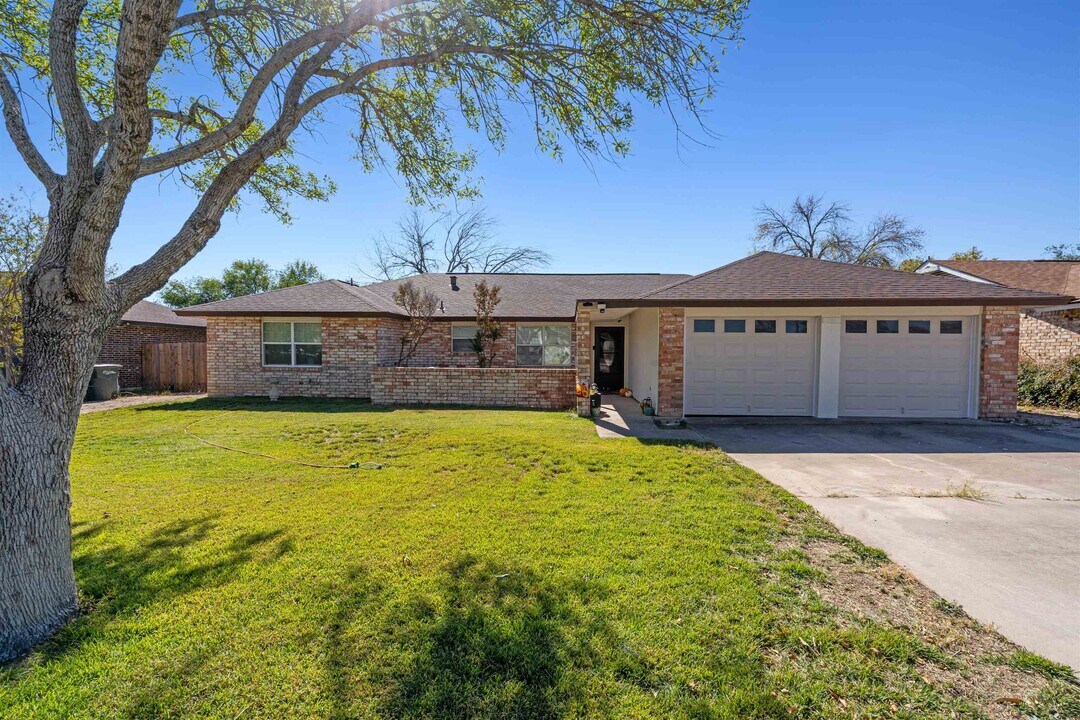 131 Northill Dr in Del Rio, TX - Building Photo