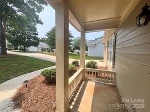 209 Indian Paint Brush Dr in Mooresville, NC - Building Photo - Building Photo