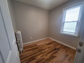 20948 Ridgemont Rd in Harper Woods, MI - Building Photo - Building Photo