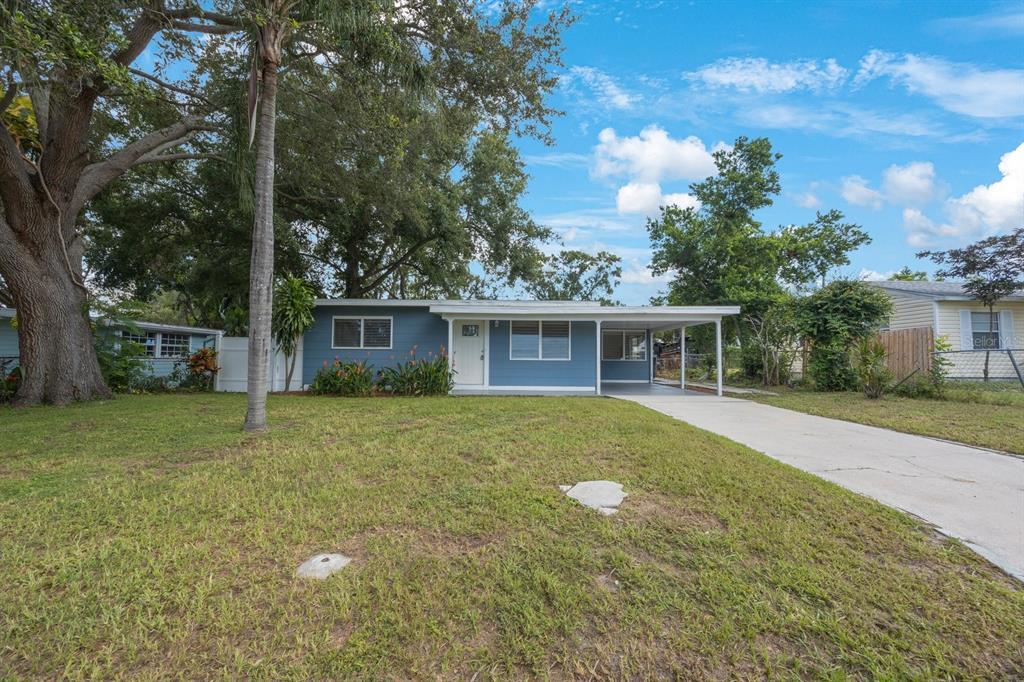 5481 47th Ave N in St. Petersburg, FL - Building Photo