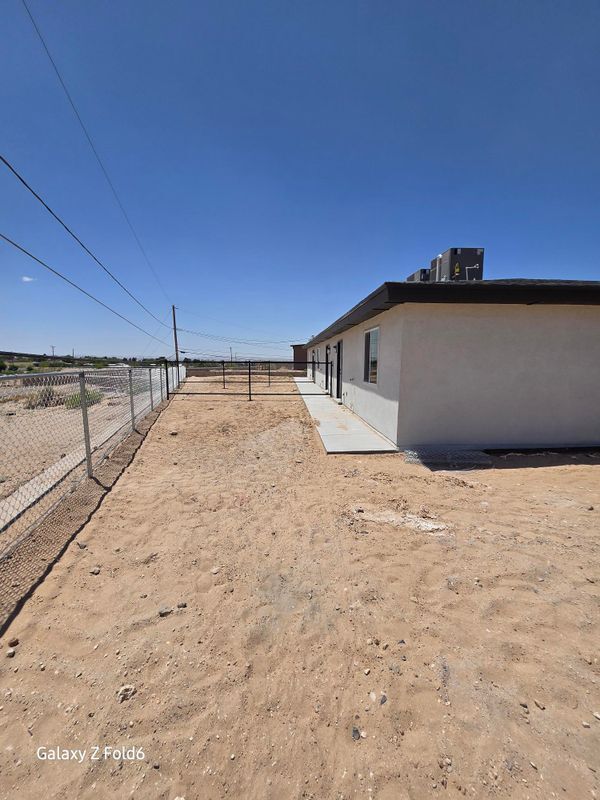 1483 O Sullivan Dr in Horizon City, TX - Building Photo - Building Photo