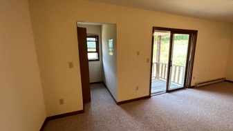 1949 Western Ave in Albany, NY - Building Photo