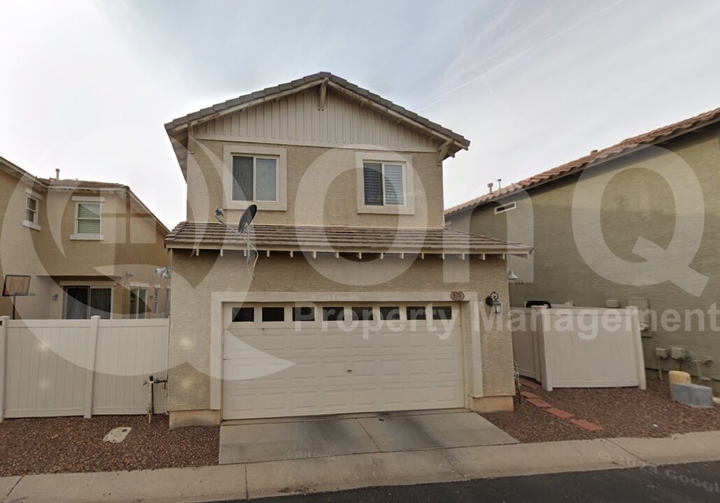 970 S Henry Ln in Gilbert, AZ - Building Photo