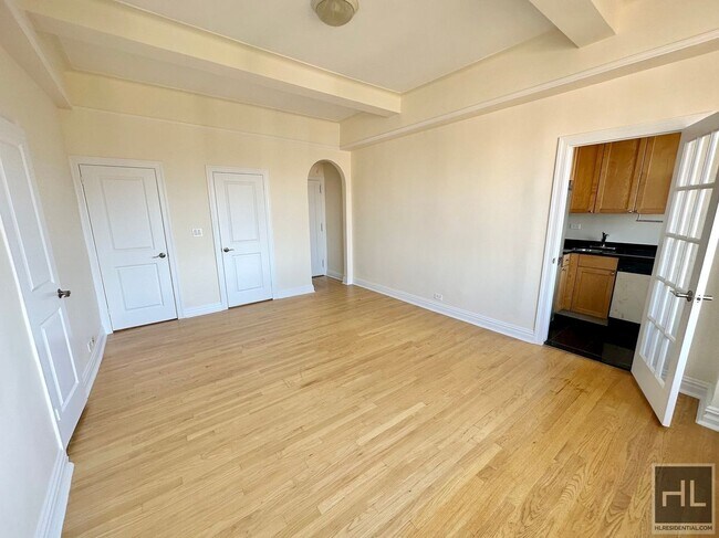 SECOND AVENUE, Unit 8C in New York, NY - Foto de edificio - Building Photo