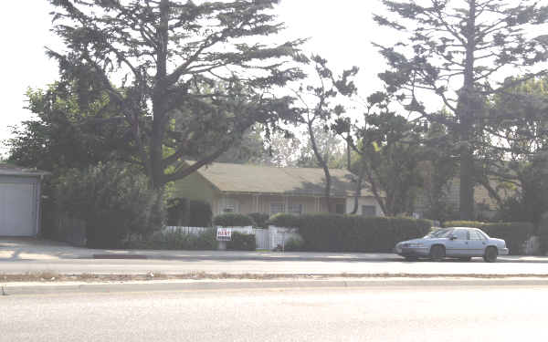 630 S Rosemead Blvd in Pasadena, CA - Building Photo