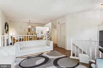 405 Beacon Hill Terrace in Gaithersburg, MD - Building Photo - Building Photo