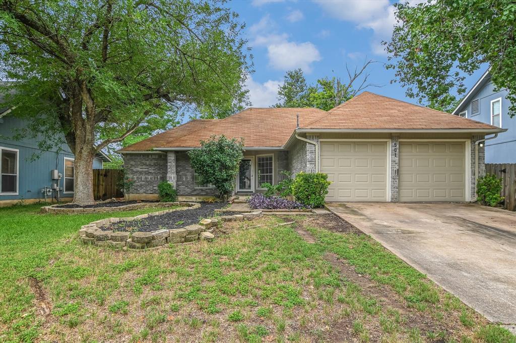 501 Maple Run Dr in Round Rock, TX - Building Photo