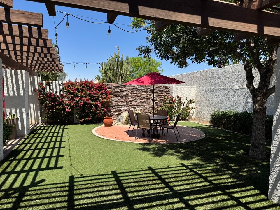 2131 E Alameda Dr in Tempe, AZ - Building Photo