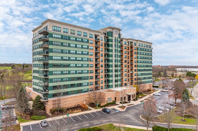 The Residences at Seven Bridges in Woodridge, IL - Building Photo - Building Photo