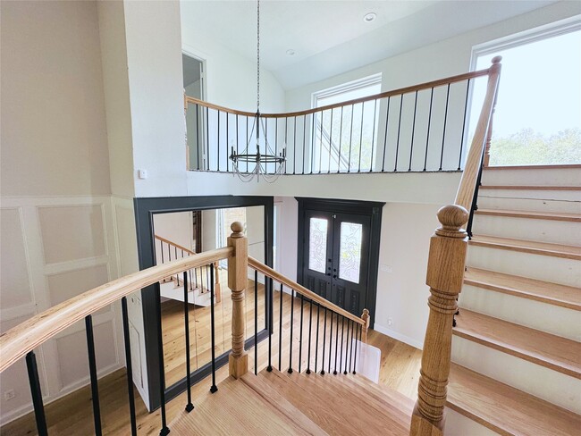 property at 3202 La Quinta Dr