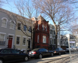 3336 P St NW in Washington, DC - Foto de edificio - Building Photo