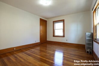 27 South Crescent Circuit, Unit 1 in Boston, MA - Building Photo - Building Photo