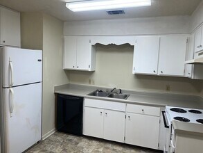 25 6th St, Unit B in Shalimar, FL - Building Photo - Building Photo