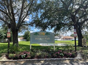 11116 Essex Ridge Ct in Orlando, FL - Building Photo - Building Photo