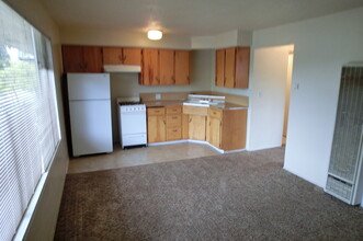 510 SW 4th St in Grants Pass, OR - Building Photo - Building Photo