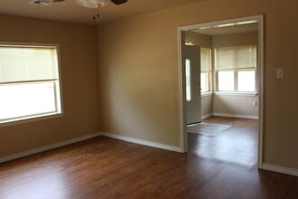 4416 NW Baltimore Ave in Lawton, OK - Building Photo - Building Photo