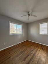 113 Pleasant Dr in Hudson, IA - Building Photo - Building Photo