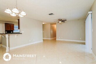 418 NE 15th Ave in Cape Coral, FL - Foto de edificio - Building Photo