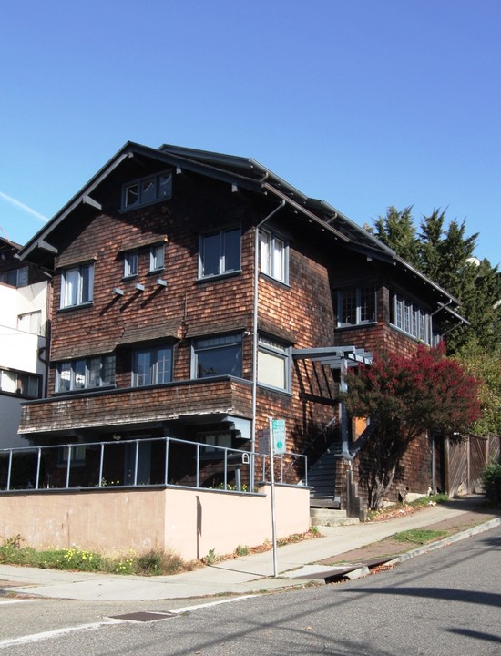 2901 Channing Way in Berkeley, CA - Foto de edificio