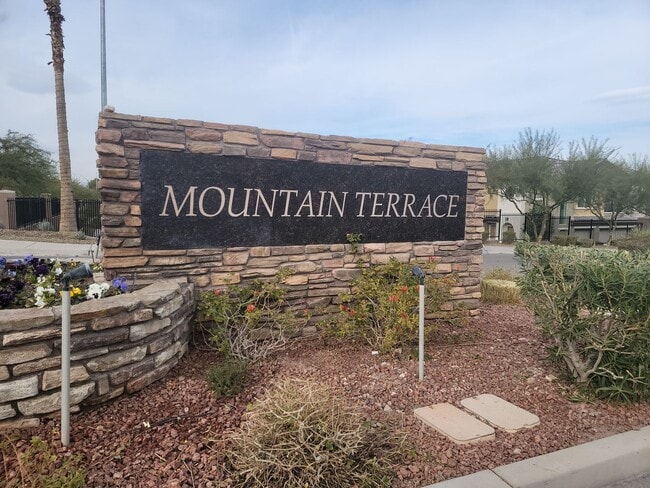 1158 Twinkling Meadows Dr