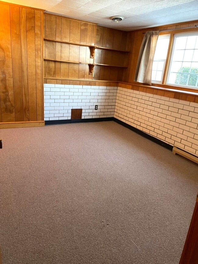 4 Grace St in Milford, MA - Building Photo - Building Photo