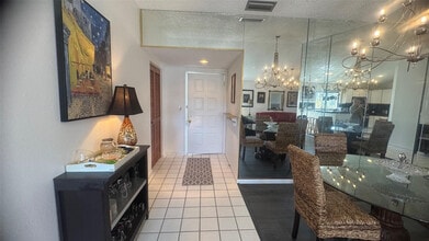 5483 Casablanca Cir in Sebring, FL - Building Photo - Building Photo