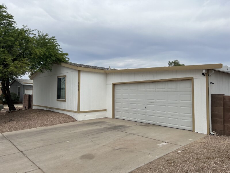 7253 S Ventanna De Las Piedras in Tucson, AZ - Building Photo