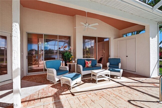 6687 Huntley Ln S in Naples, FL - Foto de edificio - Building Photo