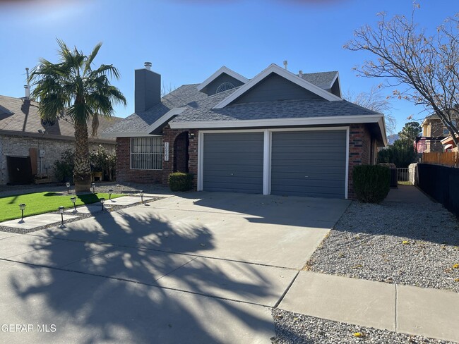 10961 Whitey Ford St in El Paso, TX - Building Photo - Building Photo