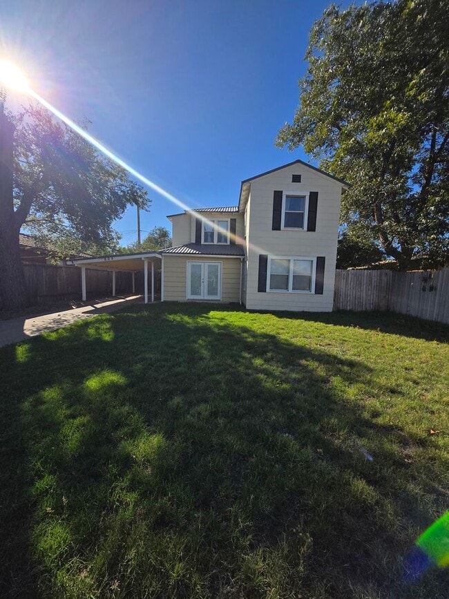 property at 804 N Washington Ave