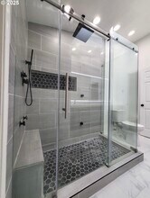 2114 SE 60th Ave in Hillsboro, OR - Building Photo - Building Photo