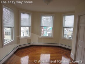 10 Garrison Ave in Somerville, MA - Building Photo - Building Photo