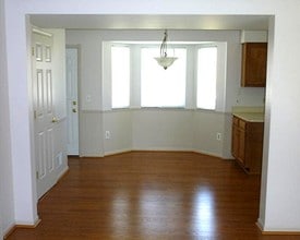 34515 Jefferson Ave in Harrison Township, MI - Foto de edificio - Other