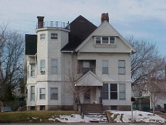 106 W 14th St in Davenport, IA - Building Photo