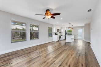 2848 Arbutus St in Naples, FL - Building Photo - Building Photo