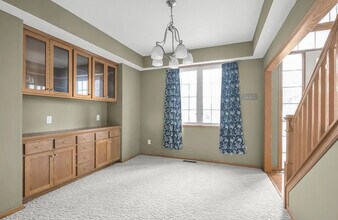 10543 Noble Cir N in Minneapolis, MN - Building Photo - Building Photo